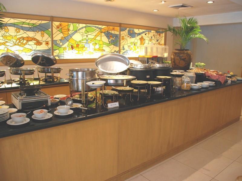 Hotel Sandjaja Палембанг Екстериор снимка