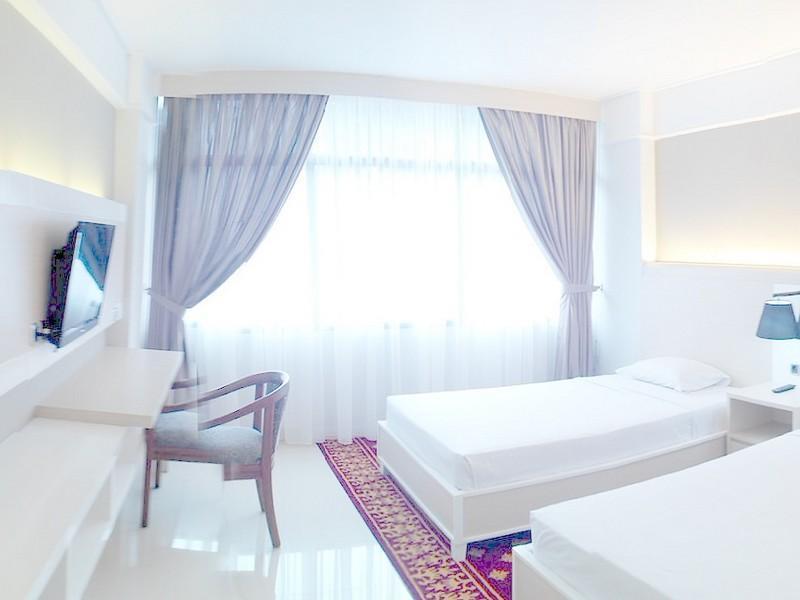 Hotel Sandjaja Палембанг Екстериор снимка