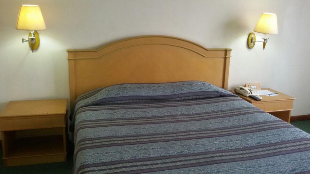 Hotel Sandjaja Палембанг Екстериор снимка