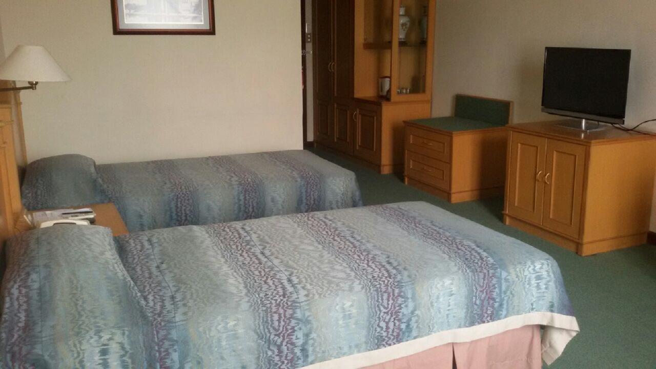 Hotel Sandjaja Палембанг Екстериор снимка