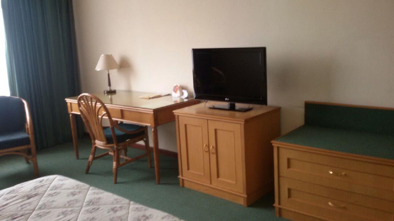 Hotel Sandjaja Палембанг Екстериор снимка
